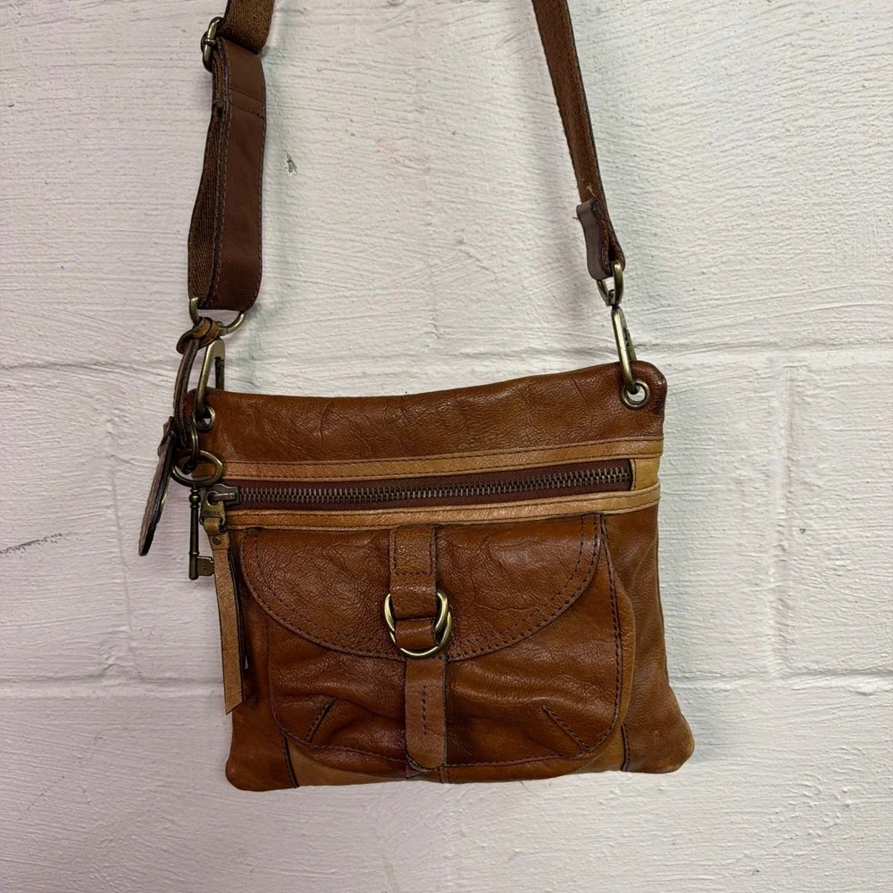 FOSSIL Purse Bag Sasha Brown Leather Buckle Crossbody Shoulder Vintage‎ Unisex